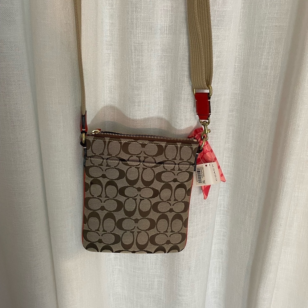 NWT Coach Khaki/Geranium Hamptons‎ Signature Swingpack Crossbody 2007 - Picture 9 of 16